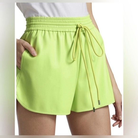 New! A.L.C. Vegan Leather Green Shorts 💚 size 4 NWT! - Picture 6 of 16
